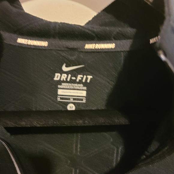 Nike Dry fit Jacket - Picture 3 of 4